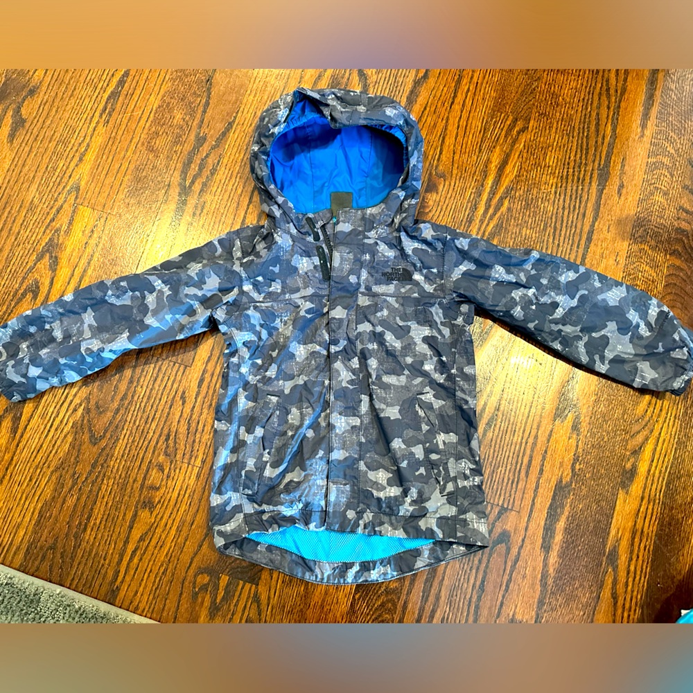 North Face boys 4T raincoat